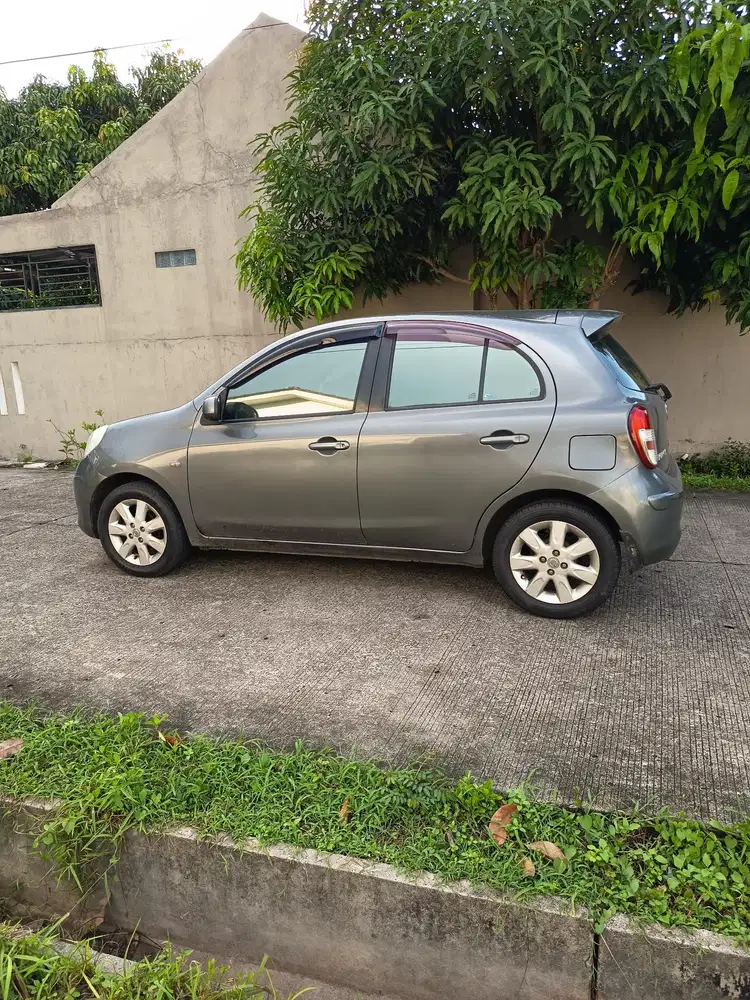 Nissan March Matic 2011