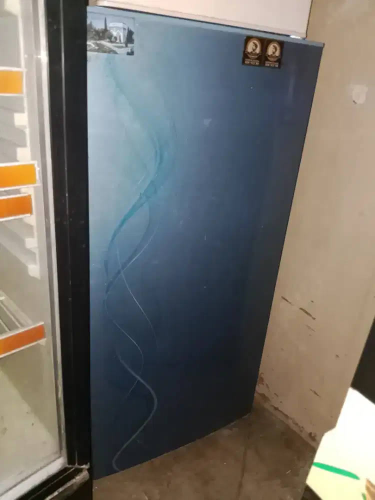 Kulkas 1 pintu merk Sharp
