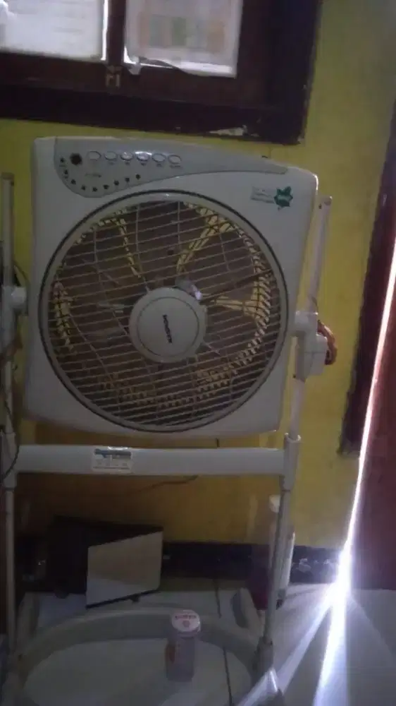 kipas angin segala merk bisa servis di tempat Sidoarjo dan sekitarnya