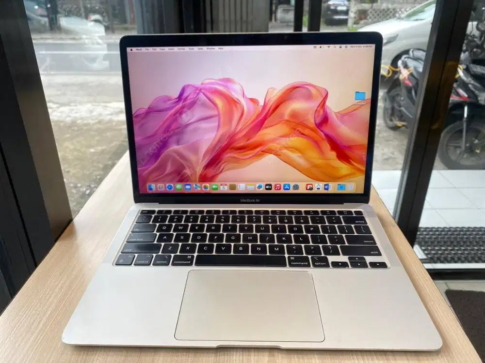 MacBook Air M1 2020 RAM 8/128GB– Ringan, Irit Daya, Siap Kerja & Kuli