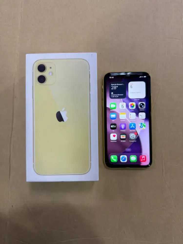 Iphone 11 64GB Bekas iBox Mulus Fullset Ex Pemakaian