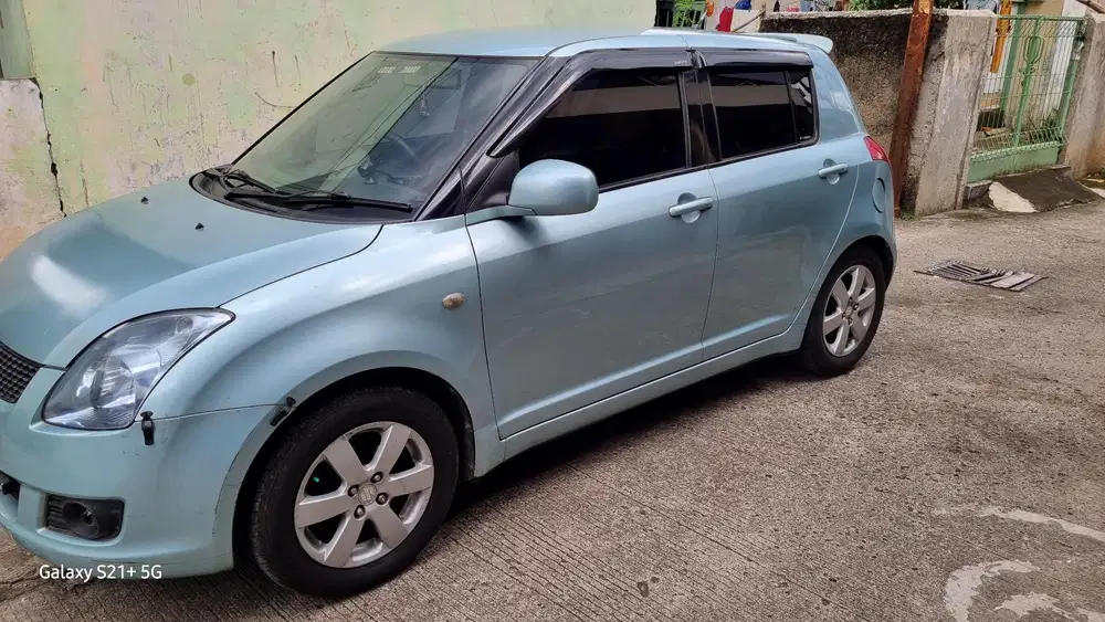 Suzuki Swift 2009 Bensin