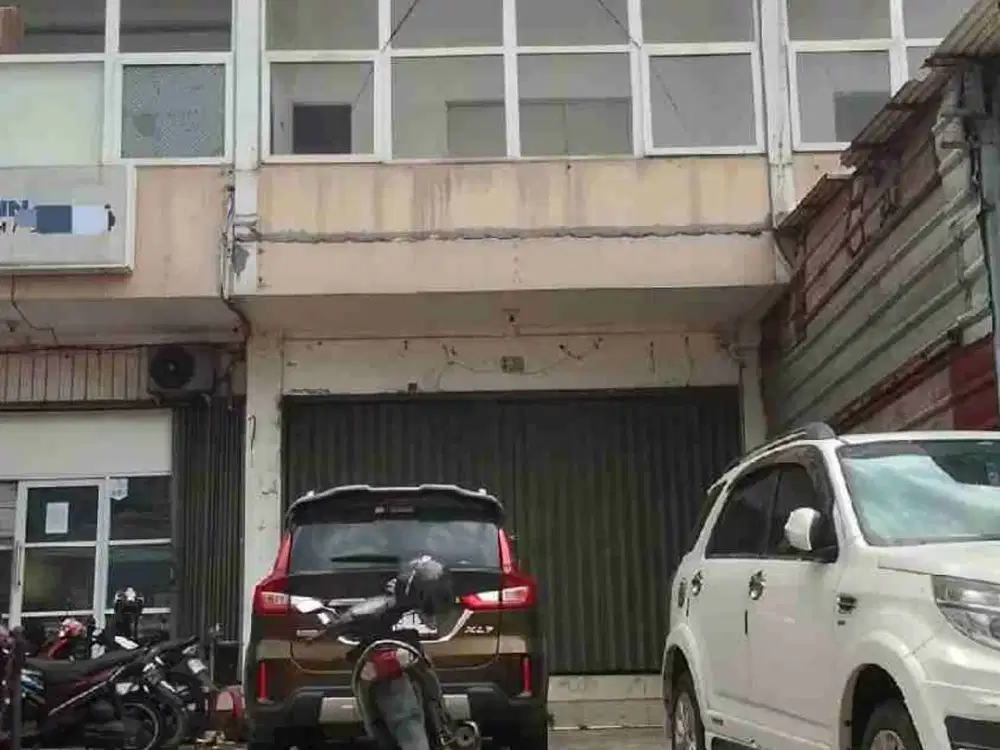 DISEWAKAN RUKO STRATEGIS COCOK UNTUK KANTOR PINGGIR JALAN RAYA BOGOR