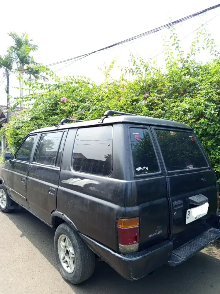 Isuzu Panther Grand Royal 1997