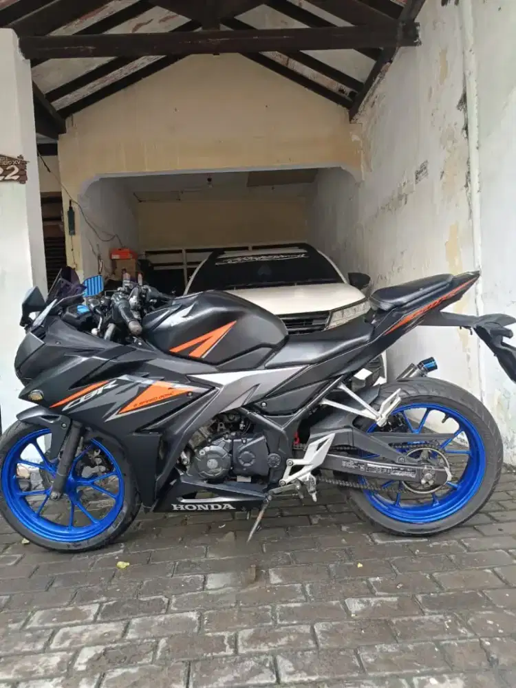 Honda CBR 150R 2019
