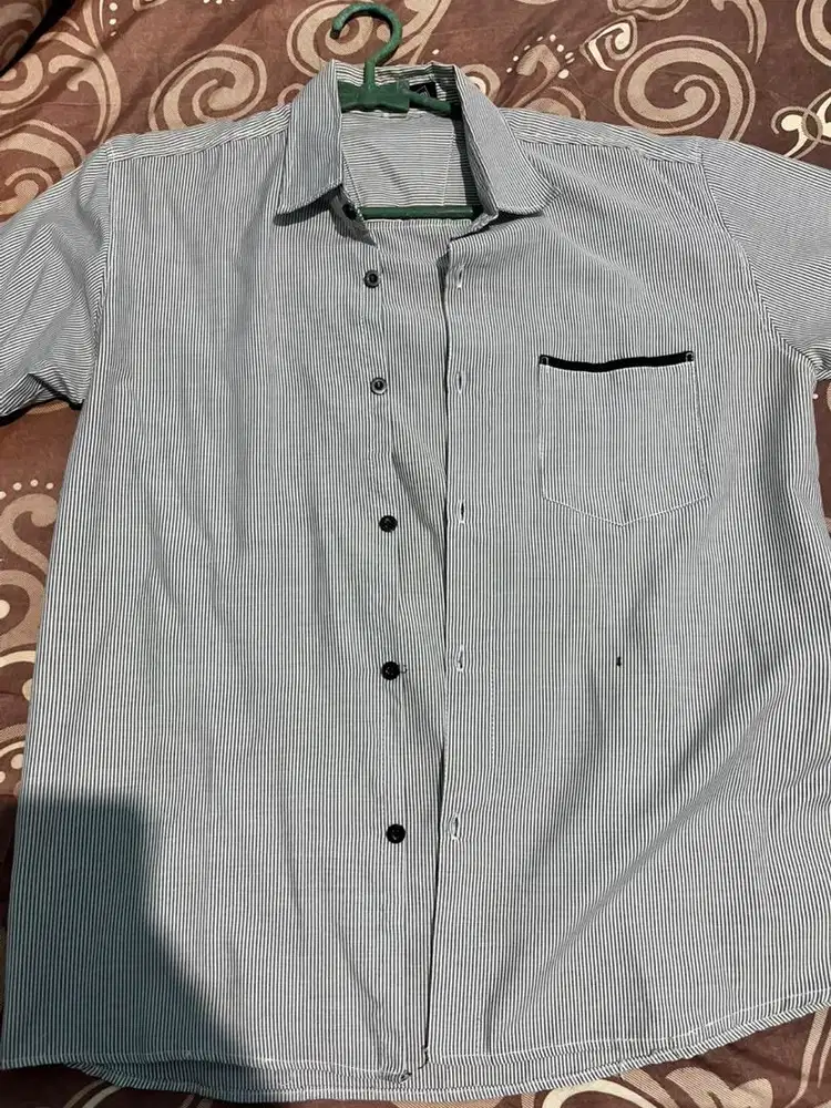 Kemeja Lorek Lengan Panjang Putih Abu