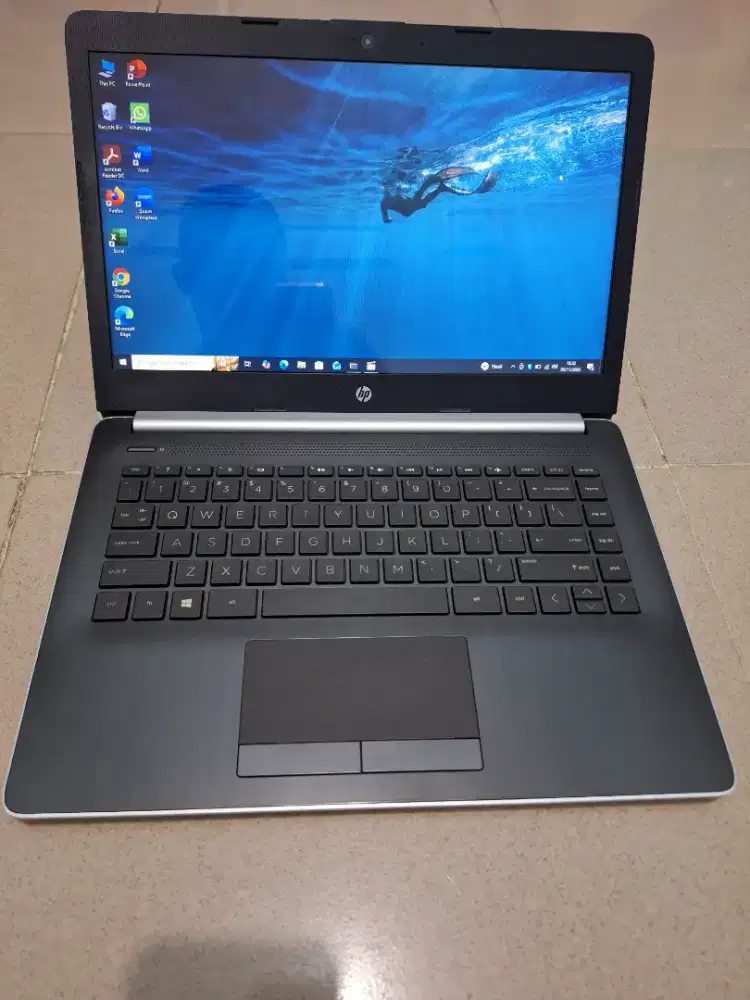 Bismillah dijual laptop hp14 slim ram 8gb ssd 256gb siap pakai mulus