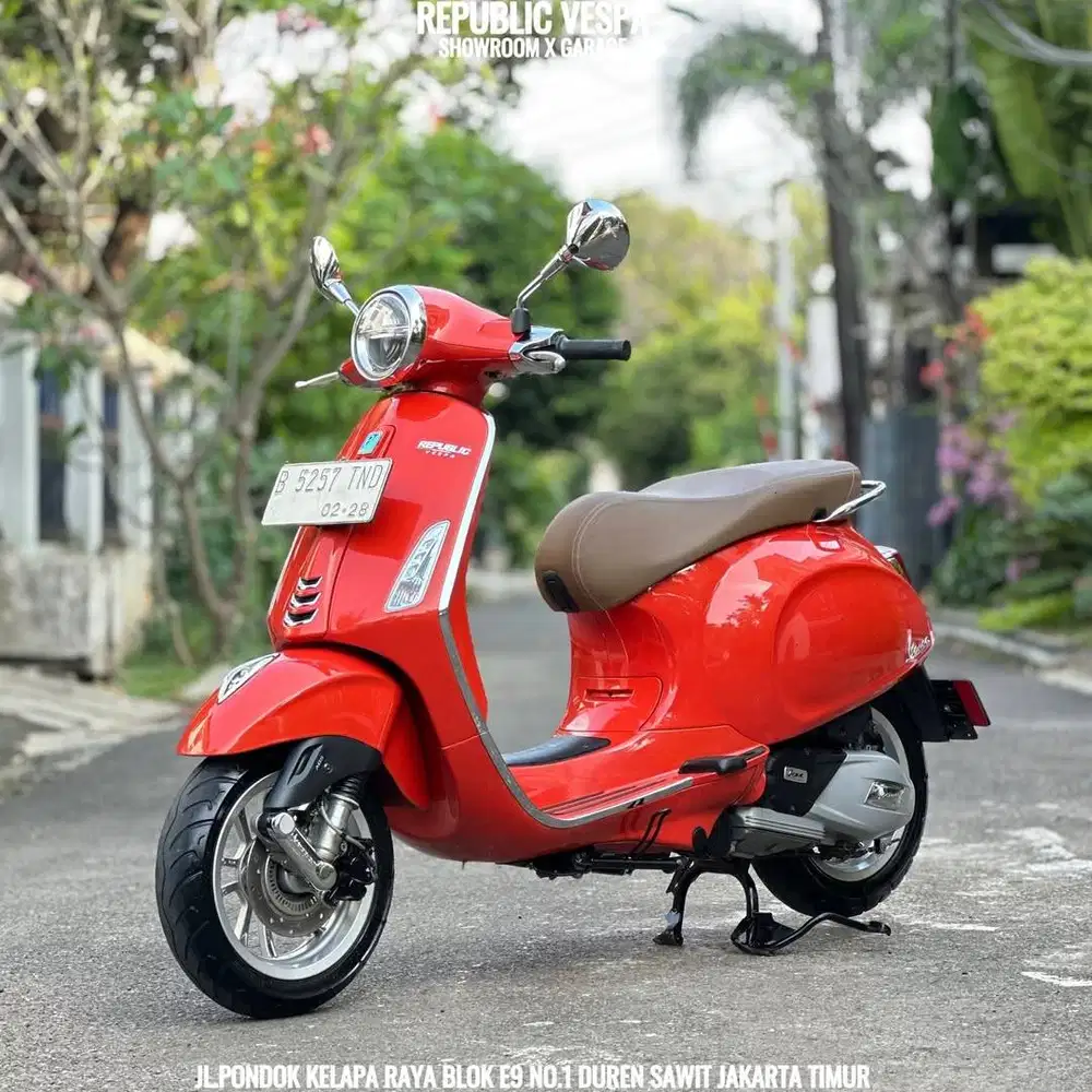 Piaggio Vespa PIRMAVERA 150 IGET ABS FACELIFT TAHUN 2022 WARNA ORANGE