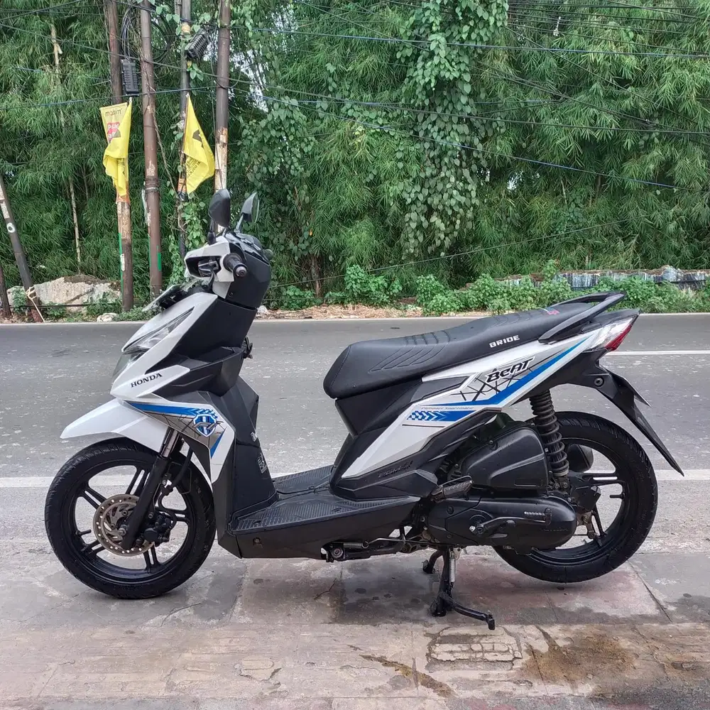 Beat Eco 2017 (Putih lengkap Bagus Mesin Aluss orisinil)