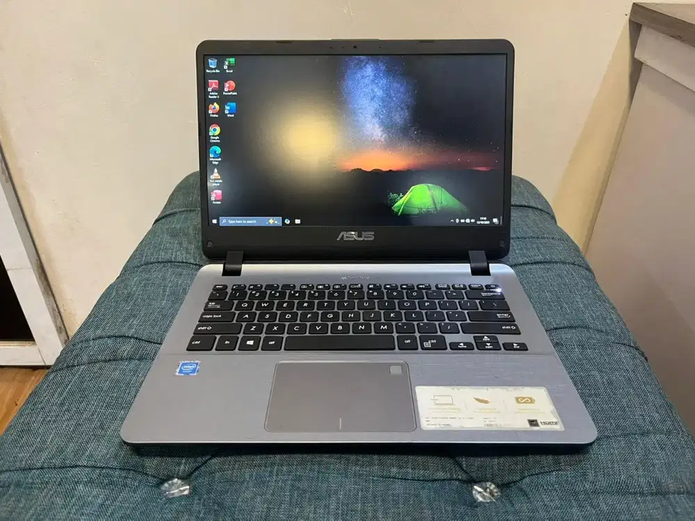 Laptop Asus A407M (second). 2 jutaan normal dan bergaransi