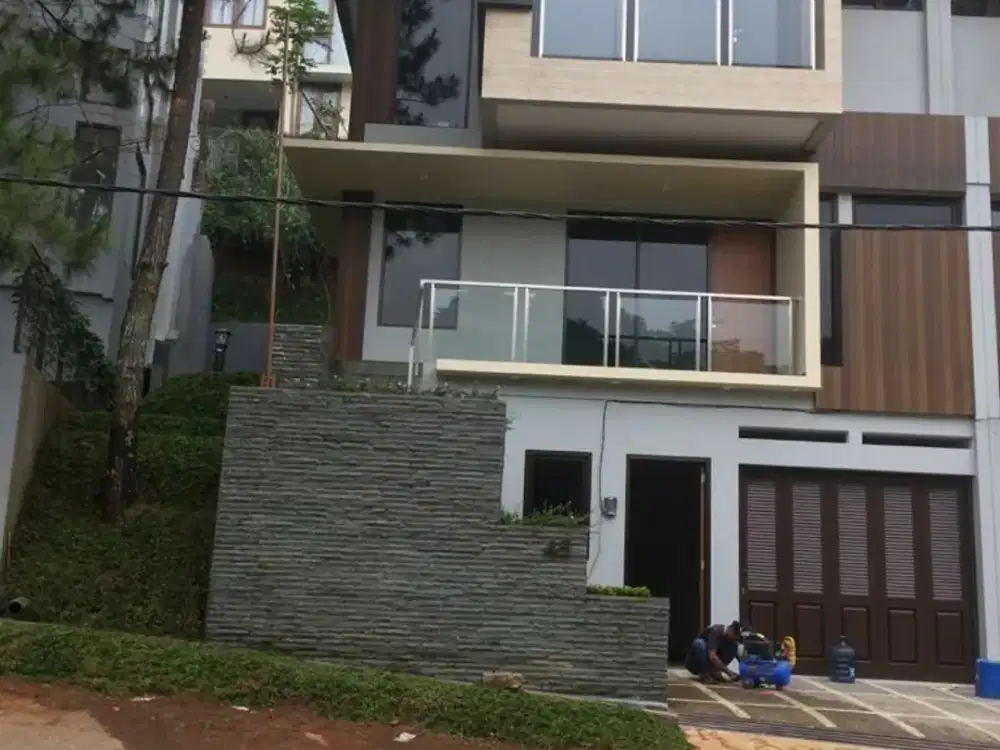 RUMAH BARU SIAP HUNI LINGKUNGAN ASRI SEJUK DI CLUSTER RESORT DAGO PAKAR