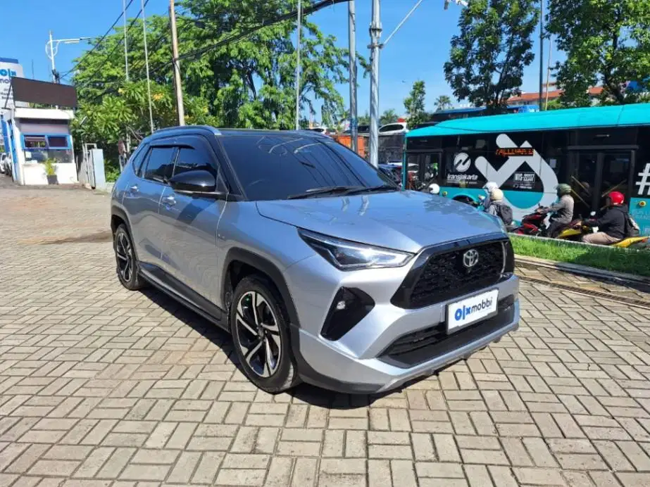 LOW DP Toyota Yaris Cross 1.5 S GR HV TSS Two Tone Hybrid-AT 2023 EZQ