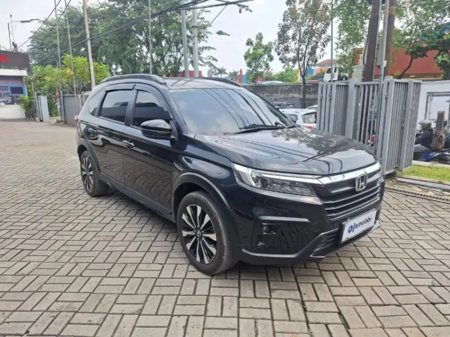 LOW DP Honda BR-V 1.5 Prestige Bensin-AT 2022 RKF