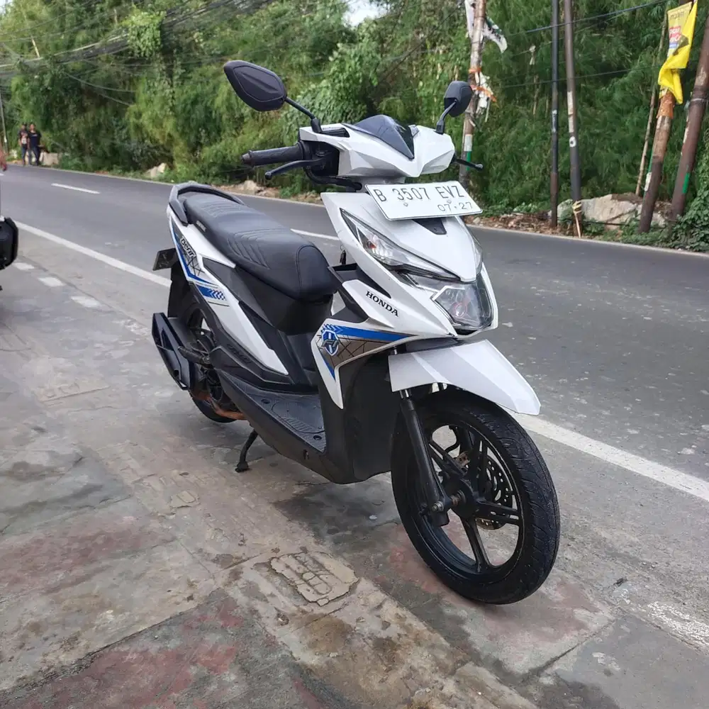 Beat Eco 2017 (Putih Bagus lengkap Mesin Cakep orisinil)