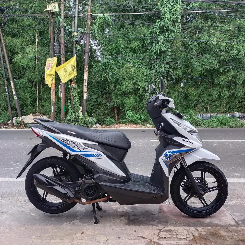 Beat Eco 2017 (Putih Mesin Cakep Bagus Lengkap orisinil)