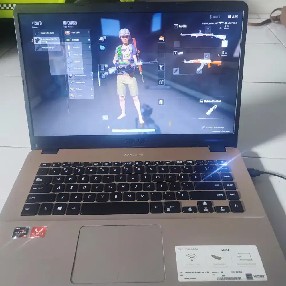 Laptop ASUS X505Z AMD RYZEN 5 SSD