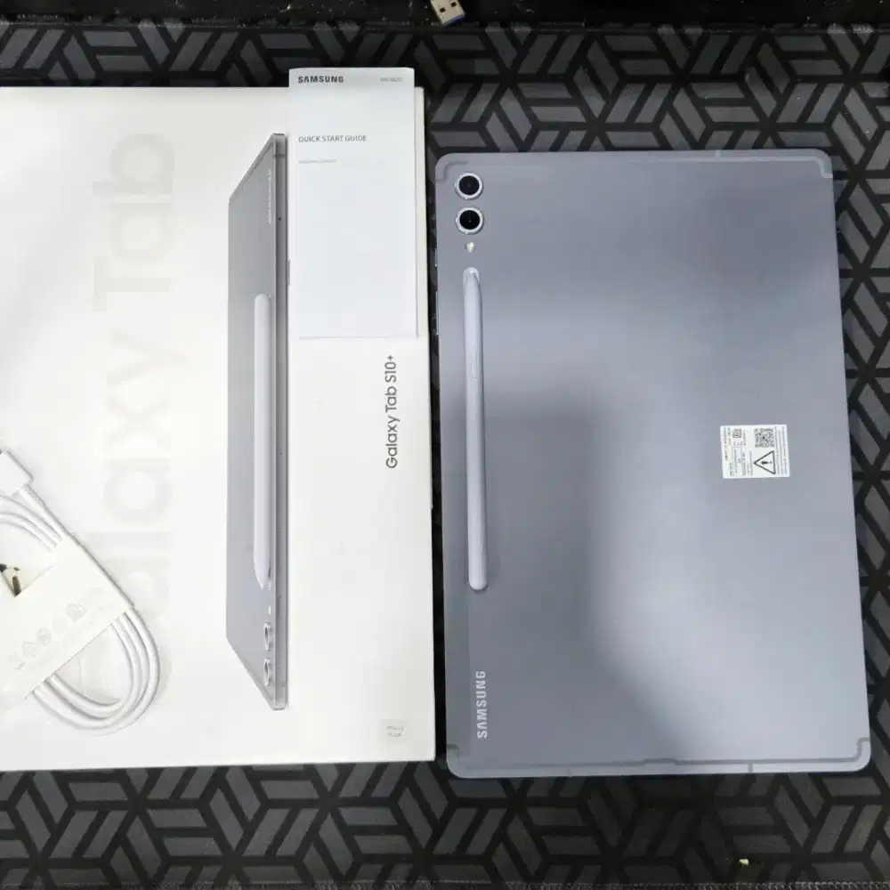 Samsung tab s10 plus wifi 256GB Like New