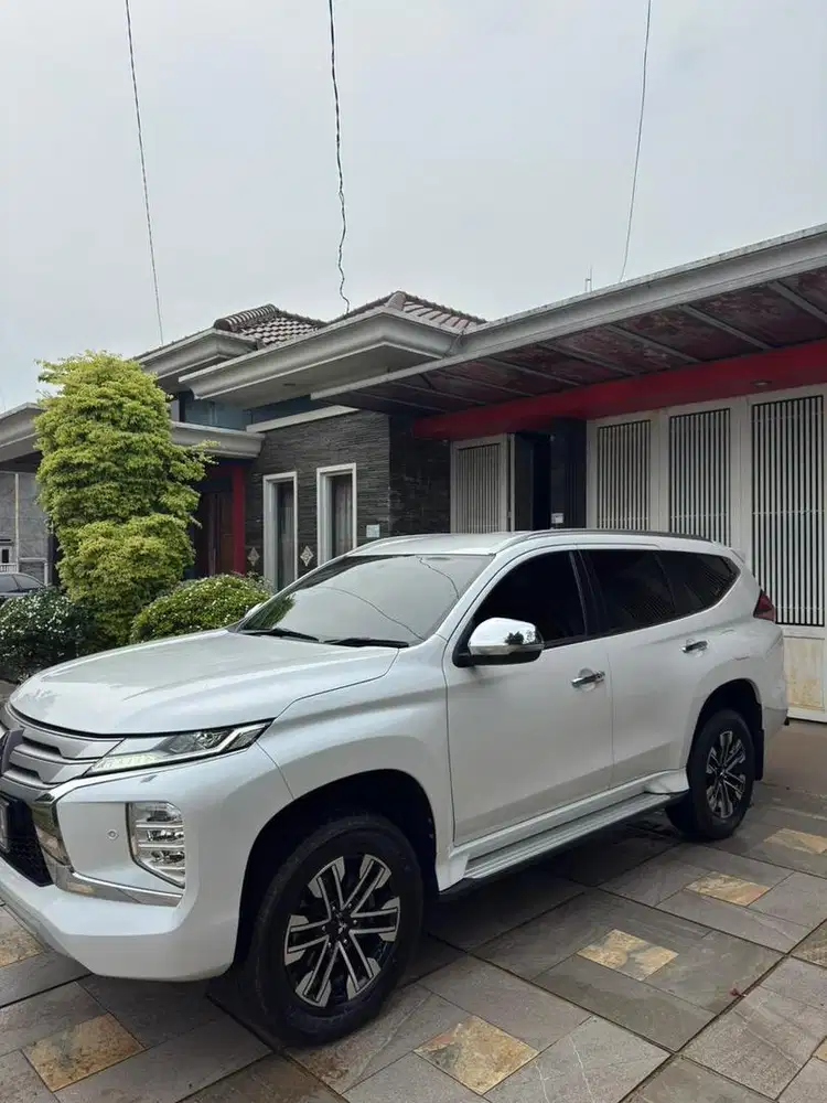 MITSUBISHI PAJERO SPORT DAKAR ULTIMATE 4x2 2021