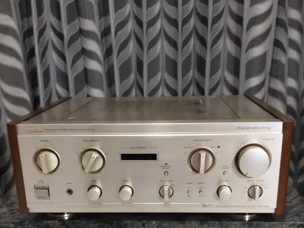 Denon PMA-890 DG / Stereo Integrated Amplifier