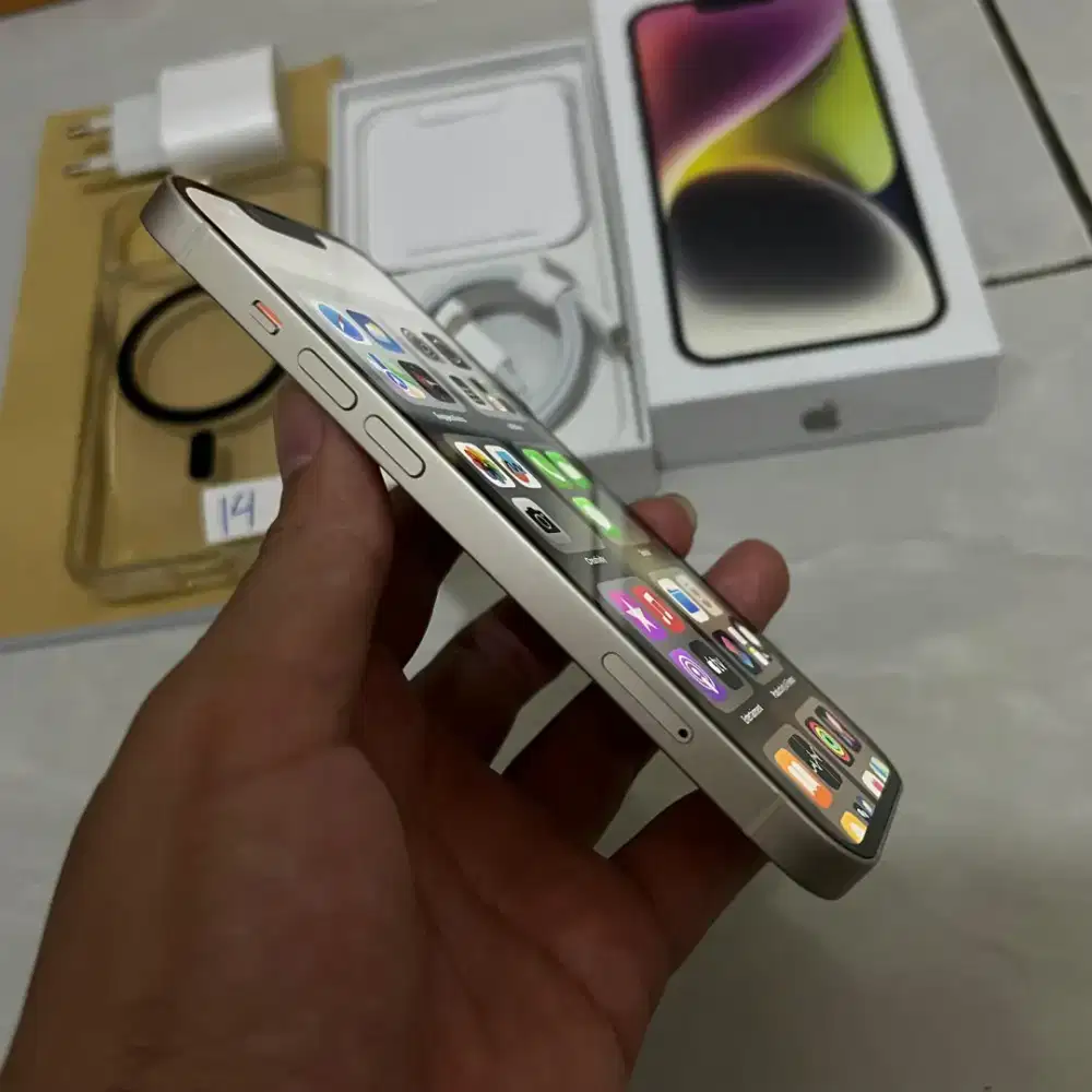 iPhone 14 beacukai resmi