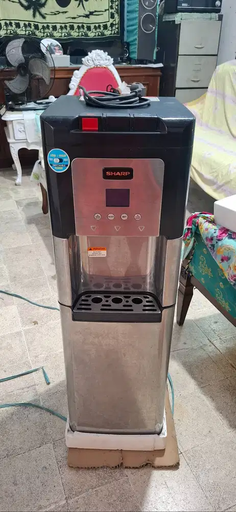 DIJUAL CEPAT Dispenser Bottom Load/Galon Bawah Sharp SWD78EHLSL