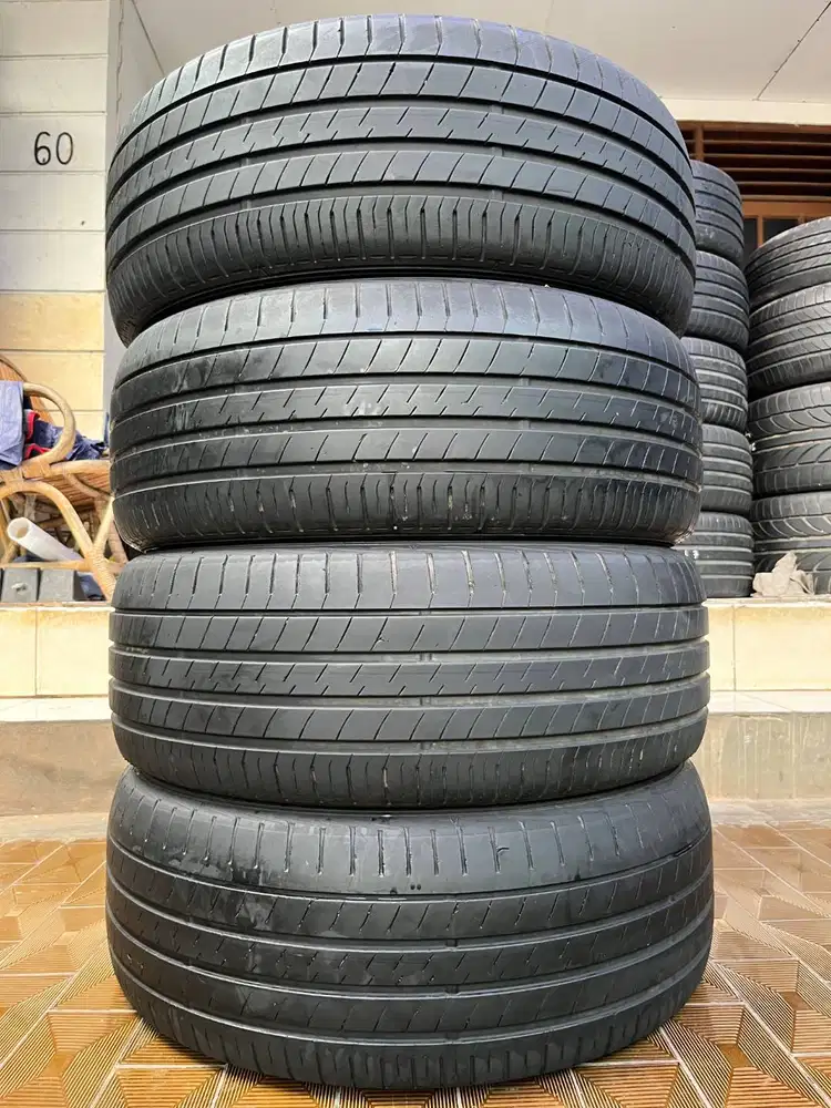 Ban Dunlop SP Sport LM705 235 55 r18 4Pcs