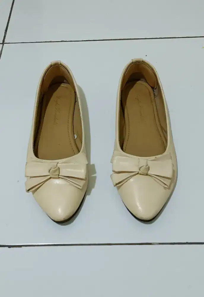 Sepatu Flat Wanita