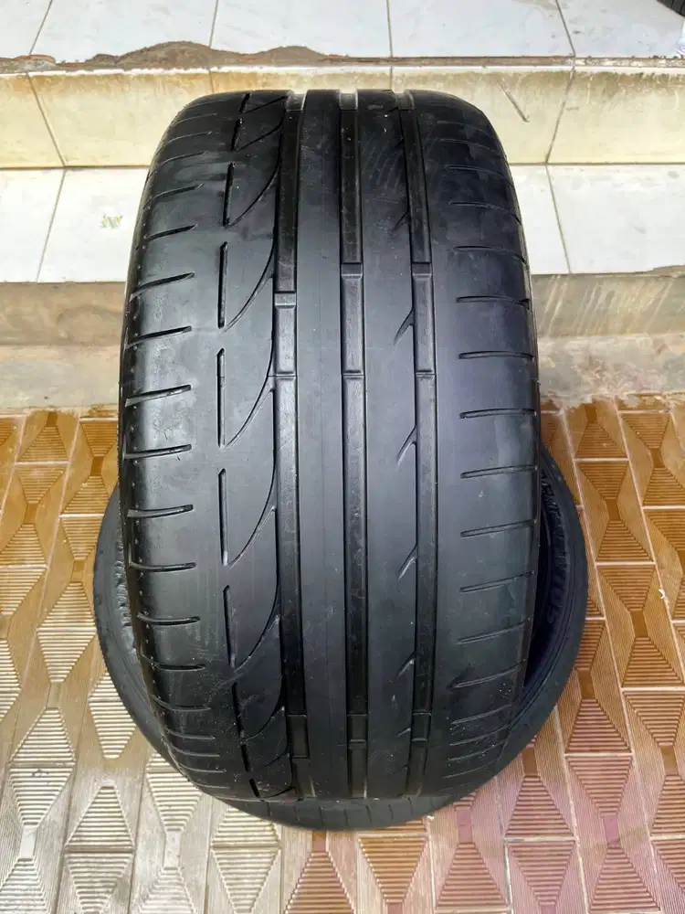 Ban Bridgestone Potenza S001 275 40 r19 1Pcs