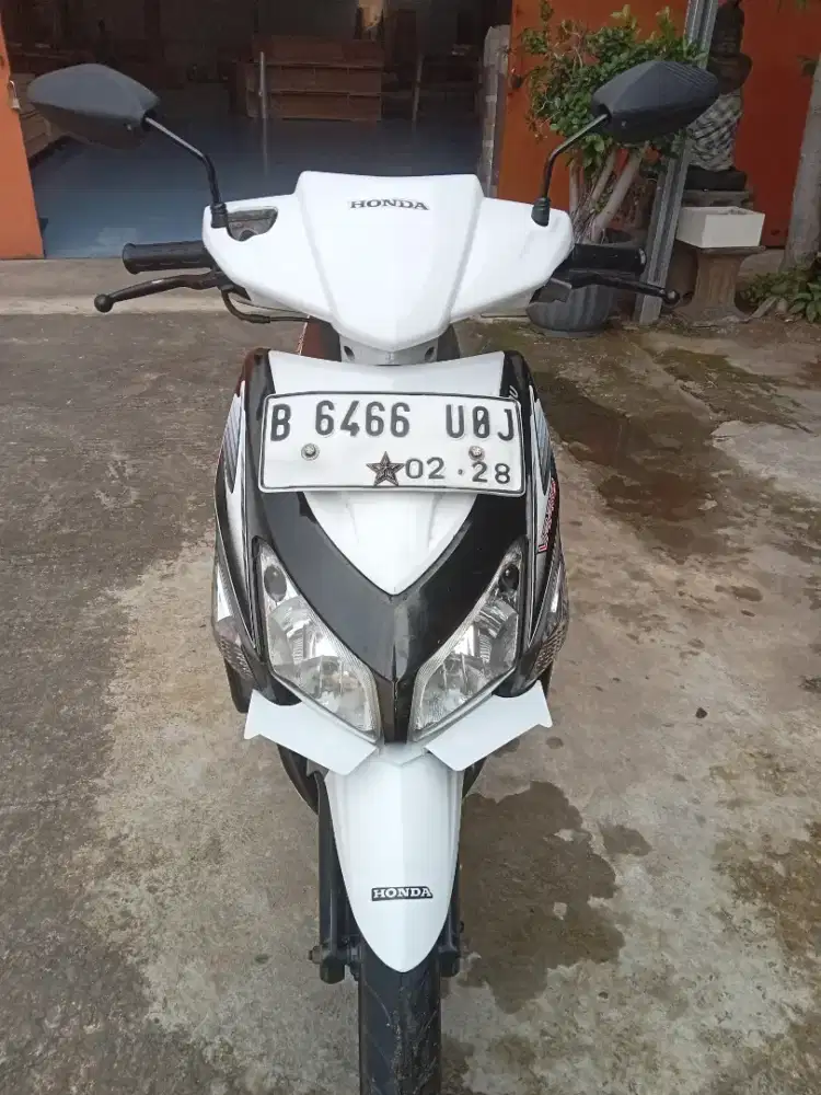 Jual Vario karbu 110cc tahun 2010