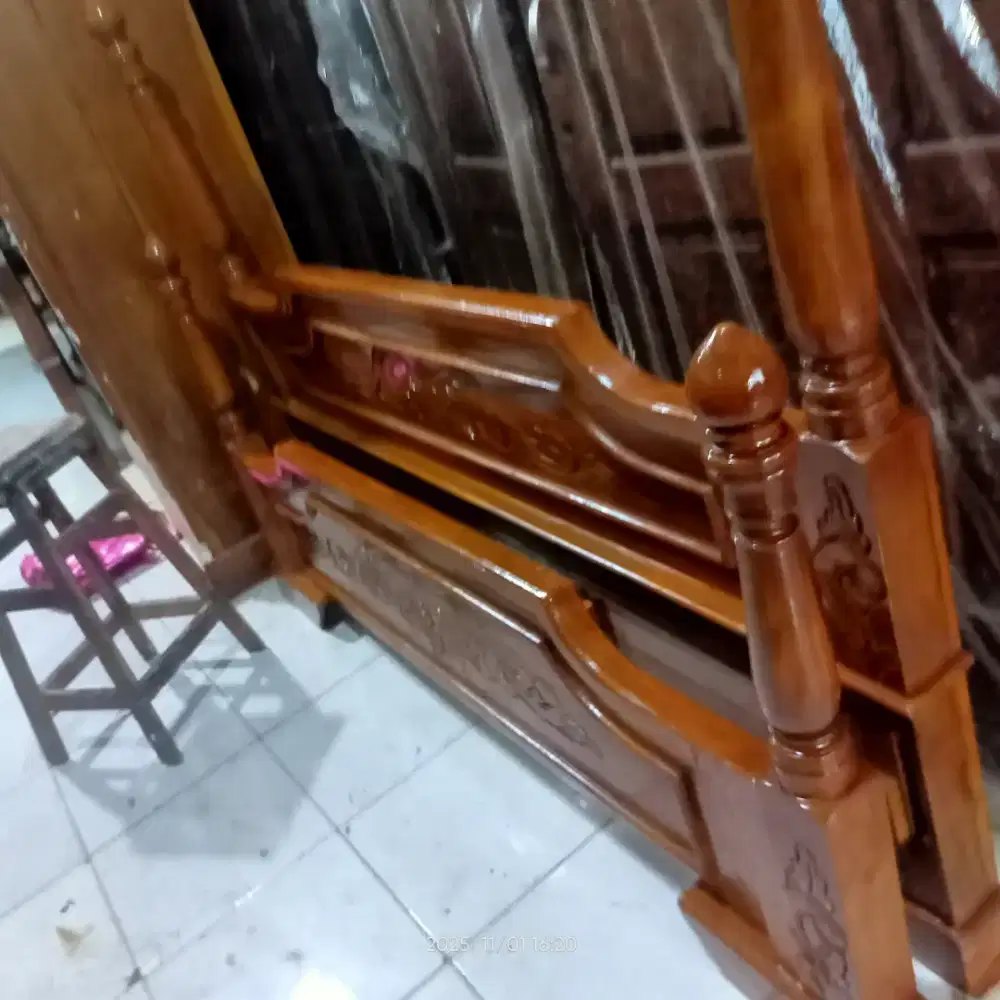 Dipan jati 180*200 bekas papan tebal mantap berat Bogor dah melamin