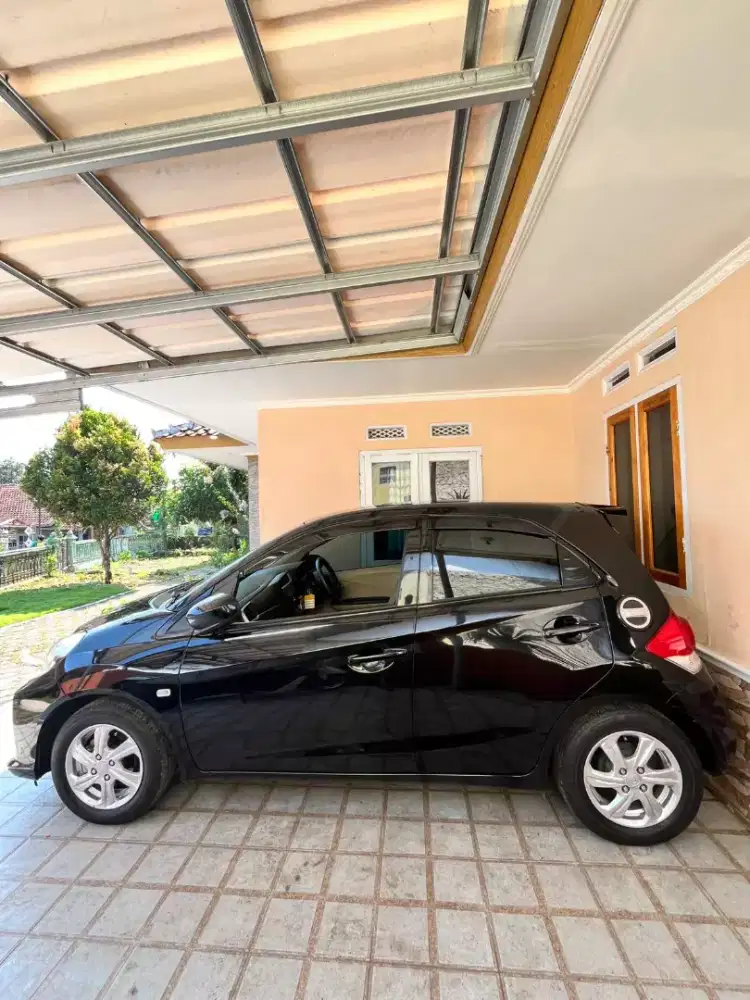 Jual mobil Brio Satya 2017 plat z Sumedang