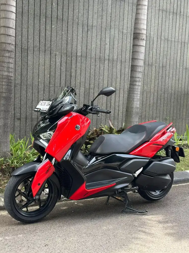 Yamaha Xmax Connected 2024