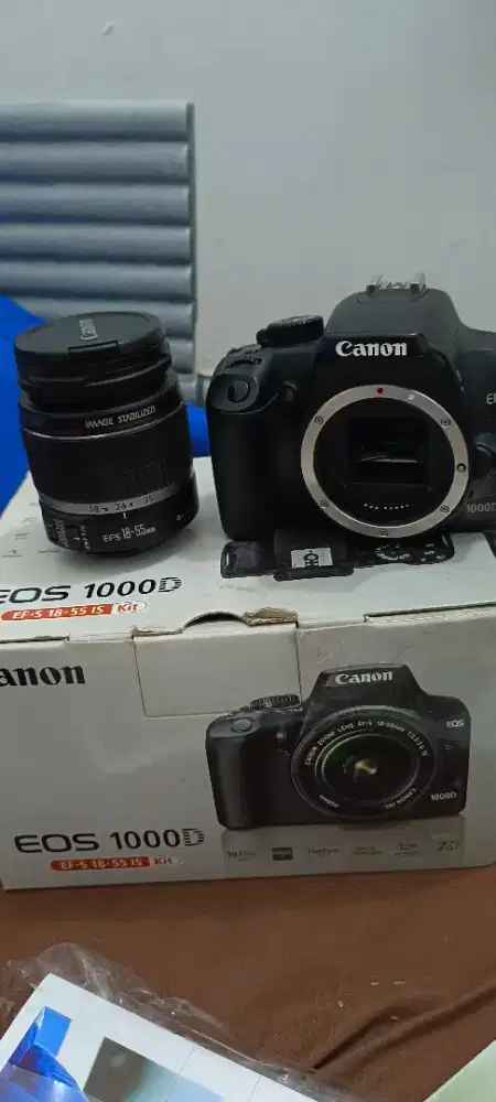 Kamera Canon EOS 1000D