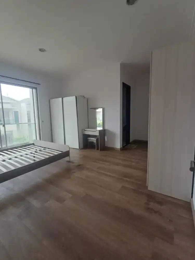 PIK – Disewakan Rumah Cluster Melody Golf Island Semi Furnish