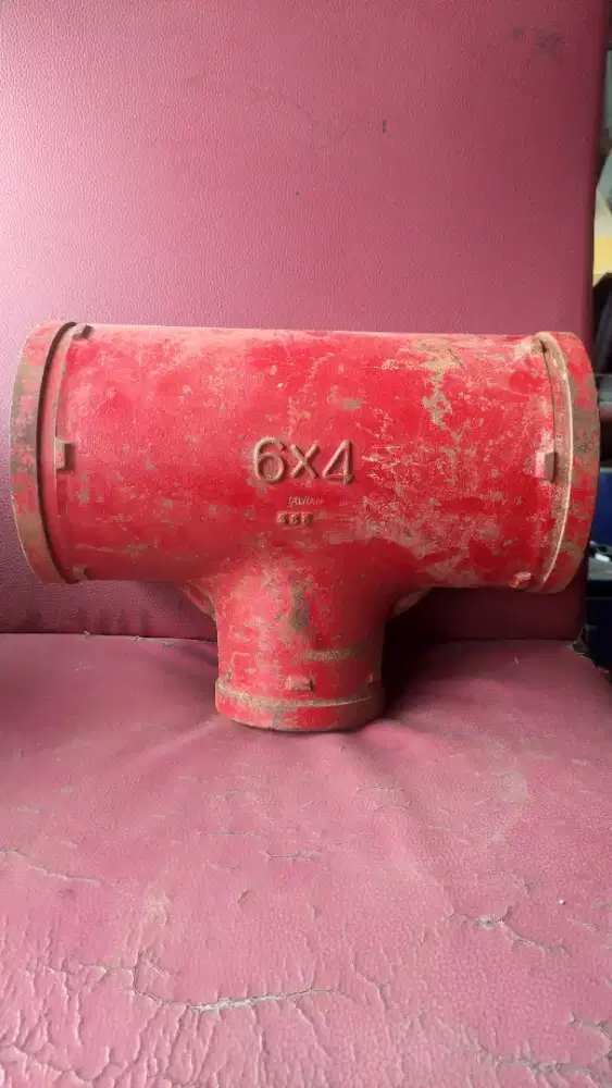 EQUAL TEE 6x4 INCH SHURJOINT 7121 TAIWAN