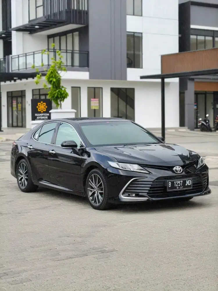 Toyota Camry 2.5 V AT 2021 Pajak Panjang