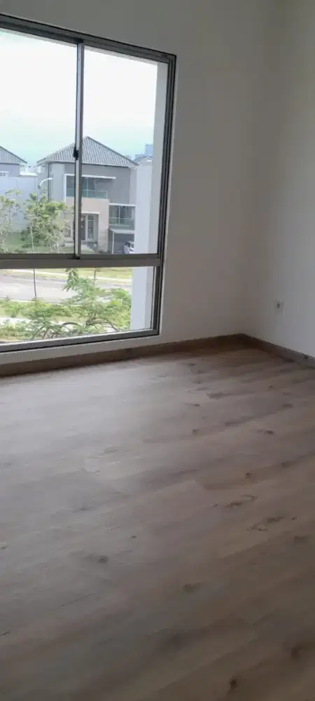 PIK – Dijual Rumah Hook Cantik di The Piano 2, Golf Island