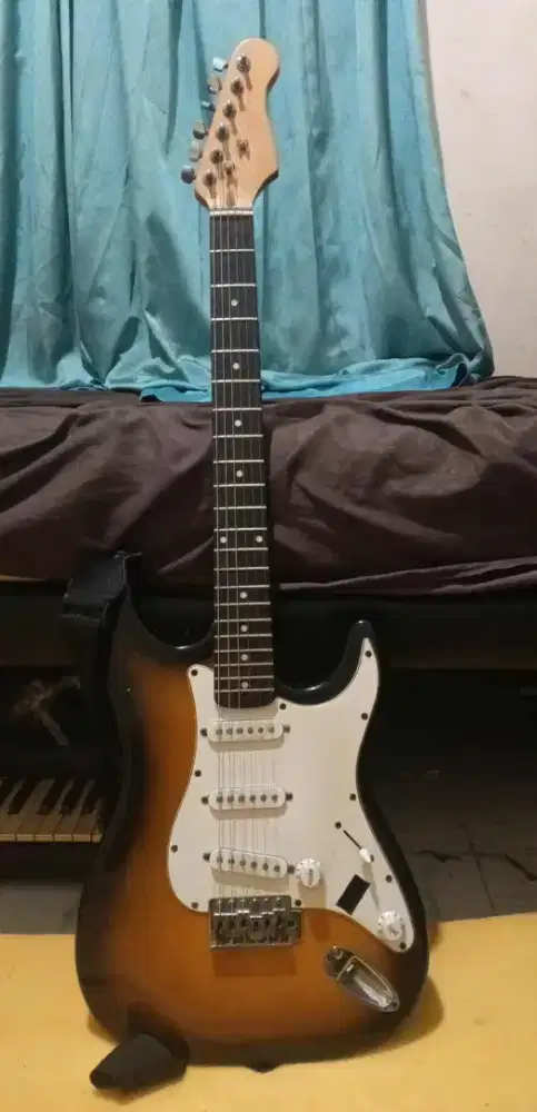 gitar caraya stratocaster sudah full setup