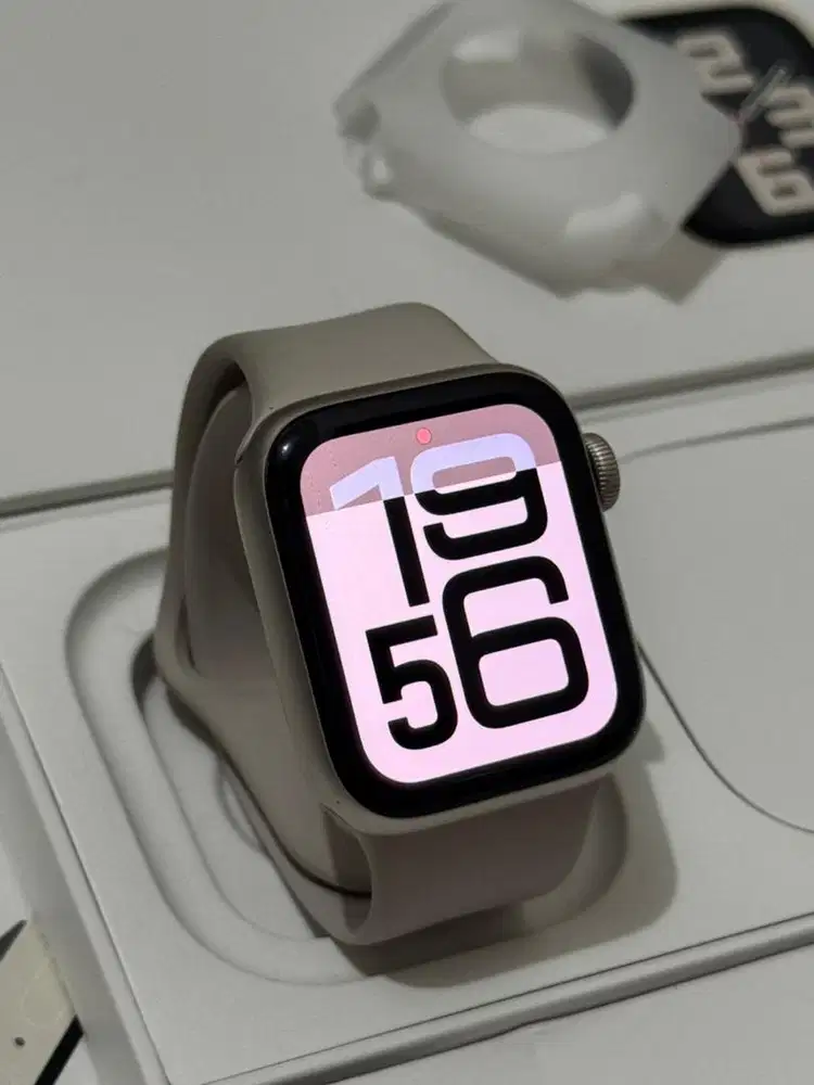 iBox Apple Watch SE Gen 2 40mm Starlight Fullset SA/A Garansi On 2026