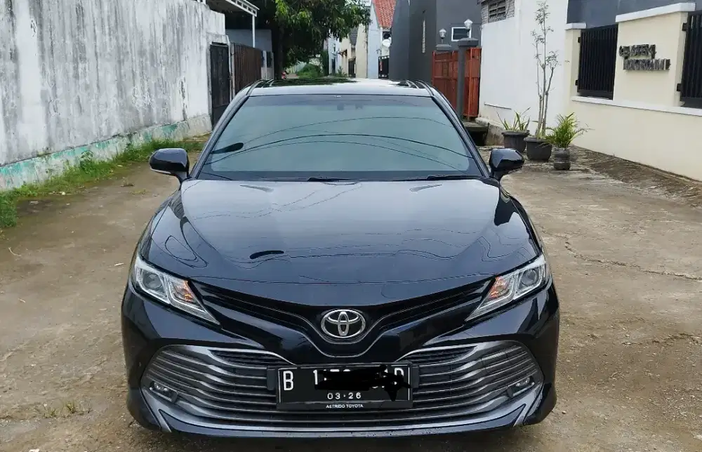 Toyota Camry 2.5 V At 2020