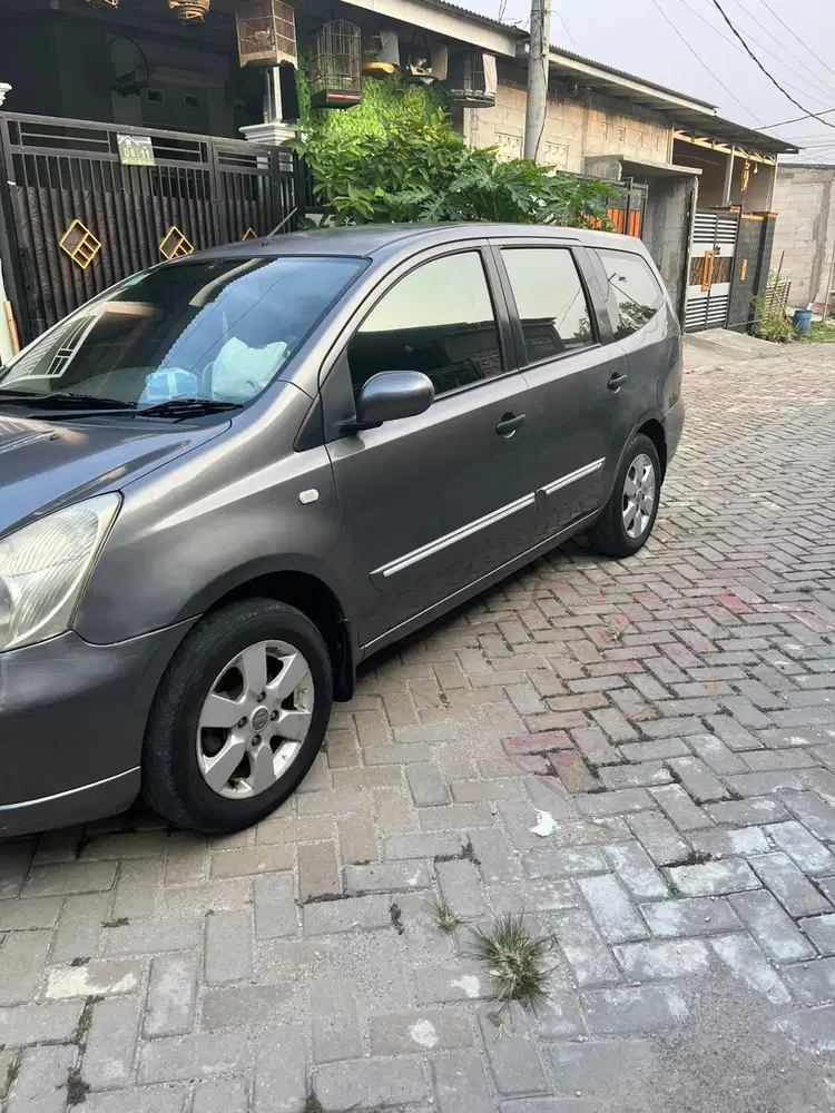 Nissan Livina 2009 Bensin