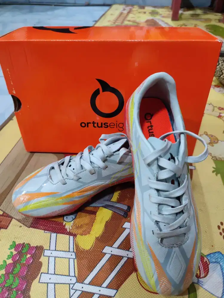 Dijual!!! Sepatu Bola Anak Merk Ortuseight