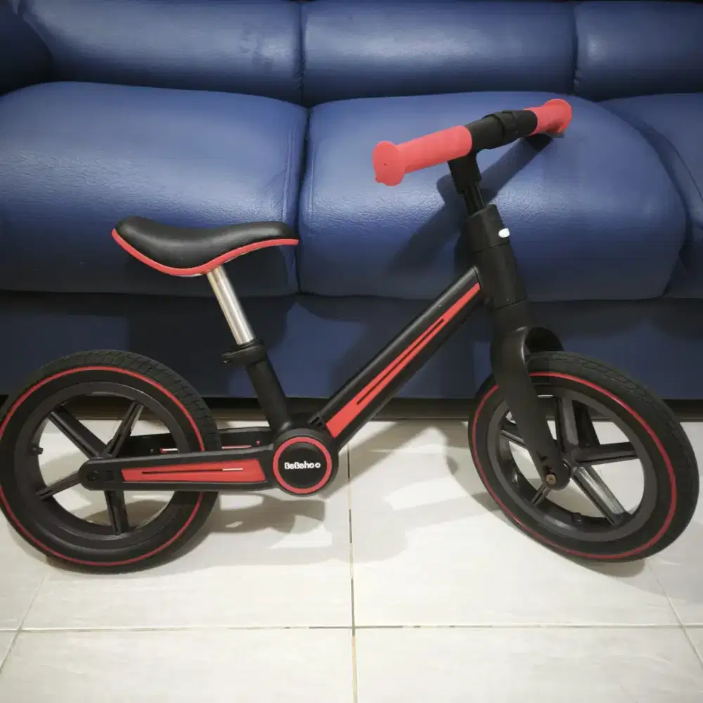 Sepeda Lipat Keseimbangan untuk Anak