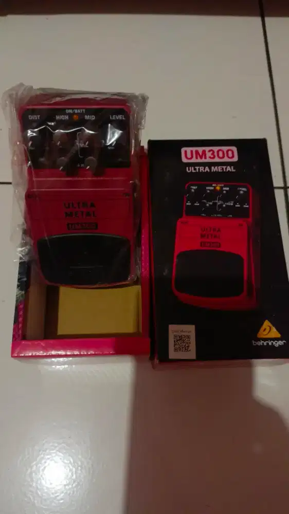 UM 300 ultra metal behringer