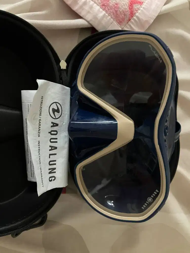 Aqualung scuba mask plazma