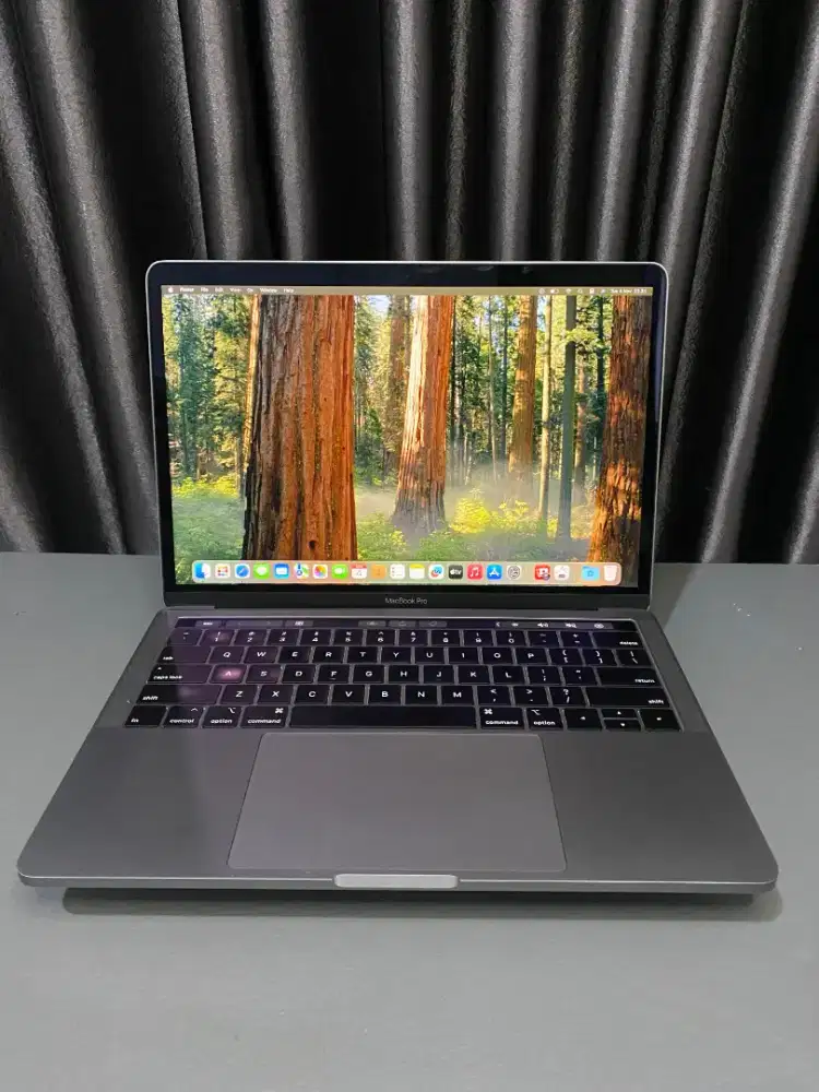 MacBook Pro 2019 i7 | Ram: 16/512 Gb
