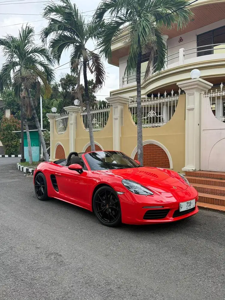 CASH Porsche Boxster 718 FACELIFT ATPM 2017 Low KM Like New