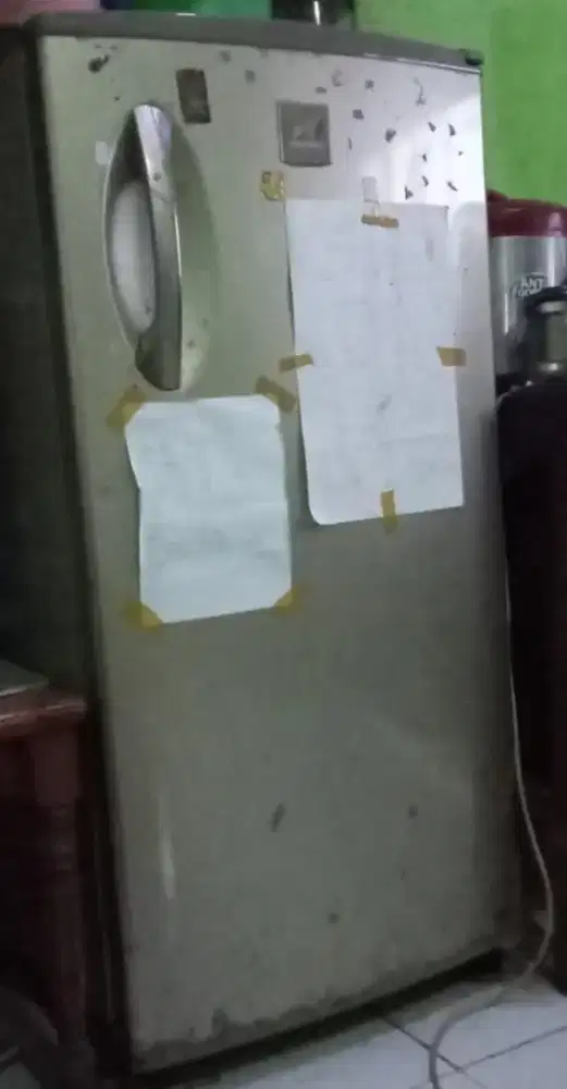 Dijual kulkas 1 pintu Baleendah Nego