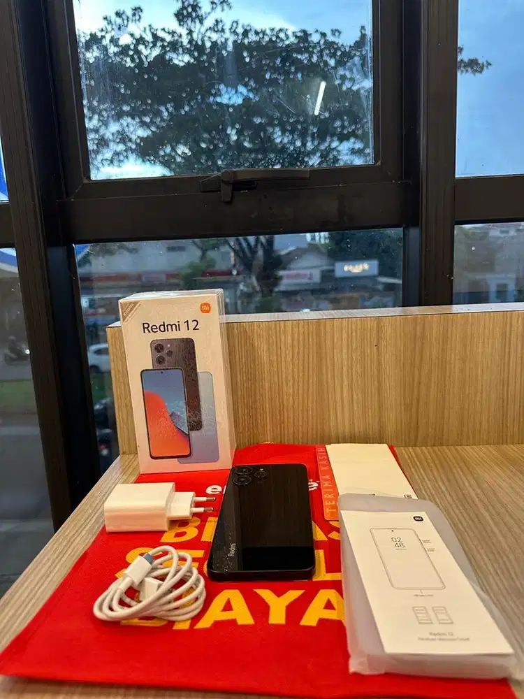 Xiaomi Redmi 12 128GB ram 4+2 GB