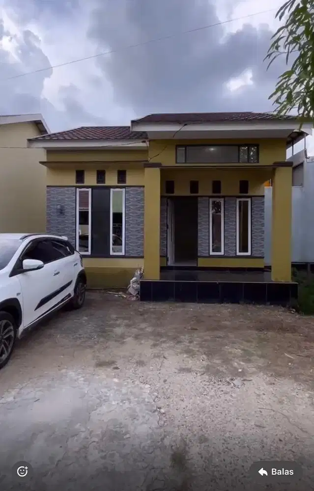 Di Jual rumah tengah kota pal 7,Jl.Mahligai Komp. Boga Indah 1 type 42